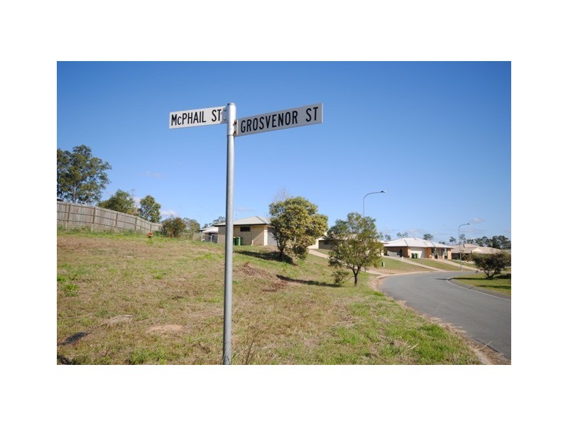 46 Mcphail, Southside QLD 4570