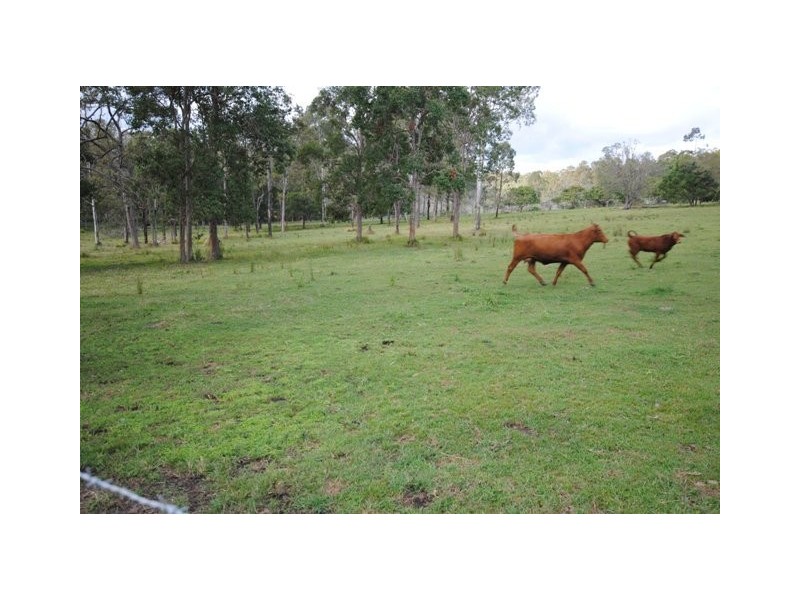 Goomboorian QLD 4570