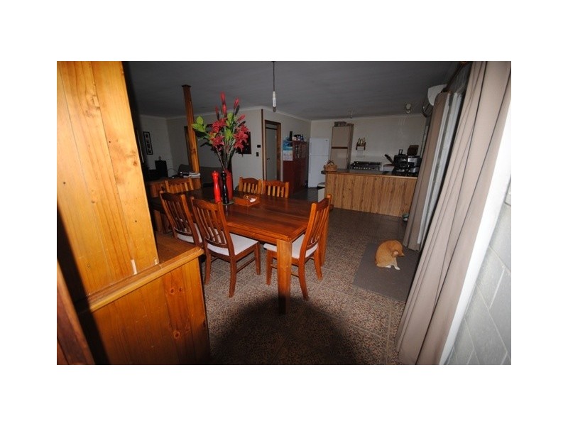 Goomboorian QLD 4570