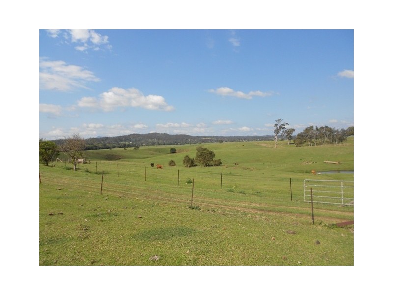 205 Dawn rd, The Dawn QLD 4570