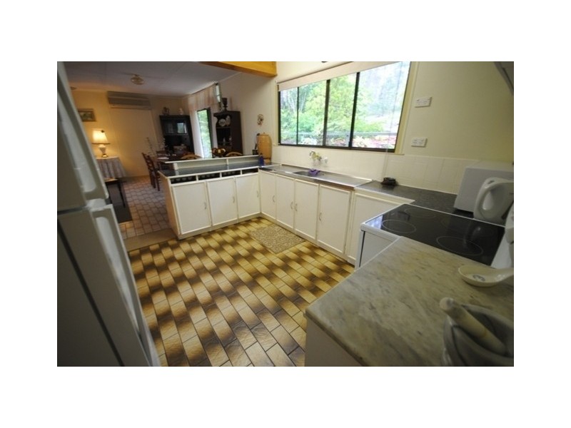 140 Herron, Pie Creek QLD 4570