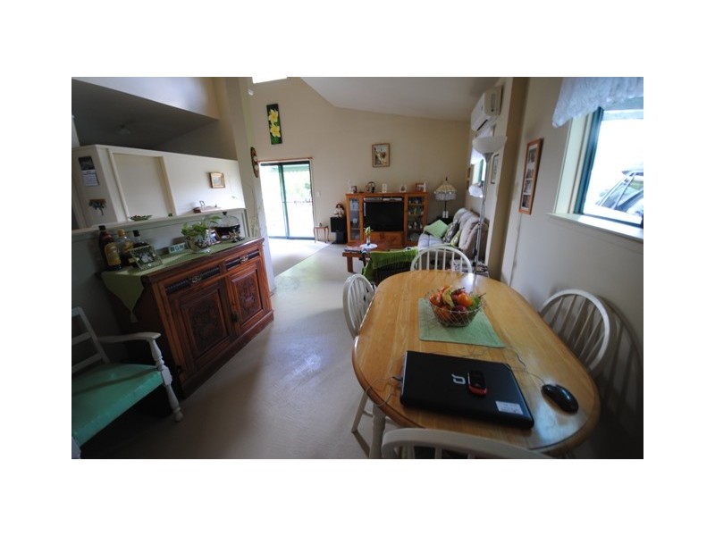 Glenwood QLD 4570