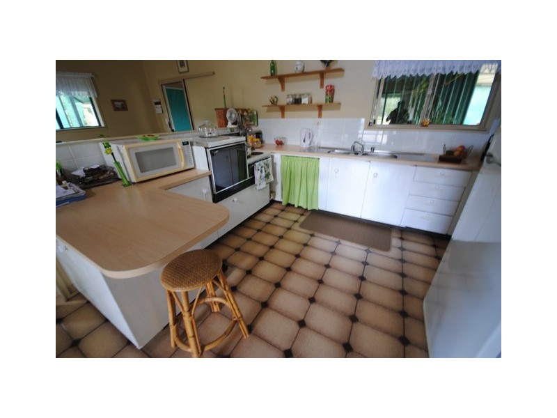 Glenwood QLD 4570