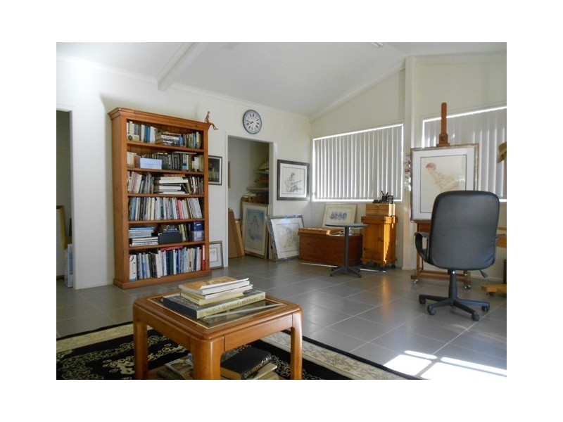 18 Kitt Cres, Kilkivan QLD 4600