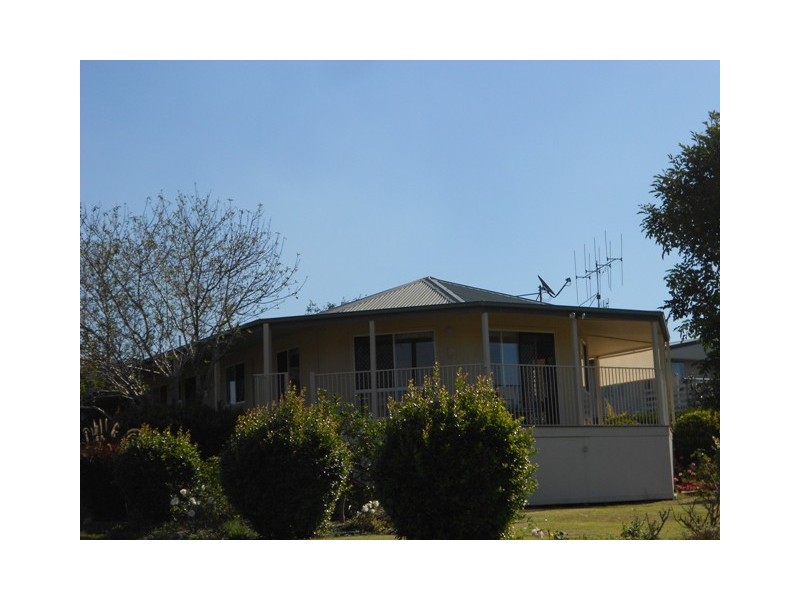 18 Kitt Cres, Kilkivan QLD 4600