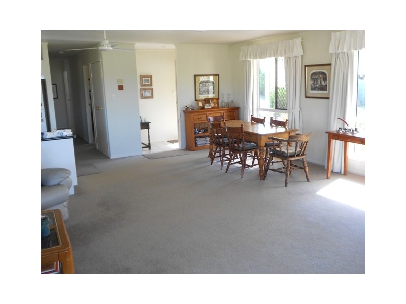 18 Kitt Cres, Kilkivan QLD 4600