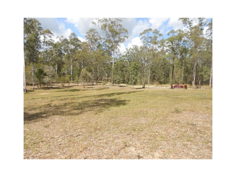 lot 137 Neerdie Rd, Glenwood QLD 4570