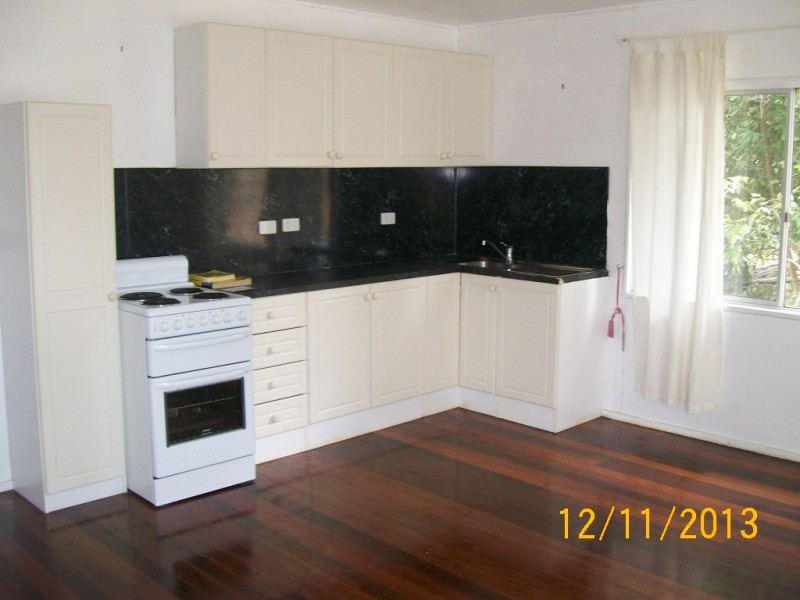 unit 1 and 2/4 Walsh Court, Monkland QLD 4570