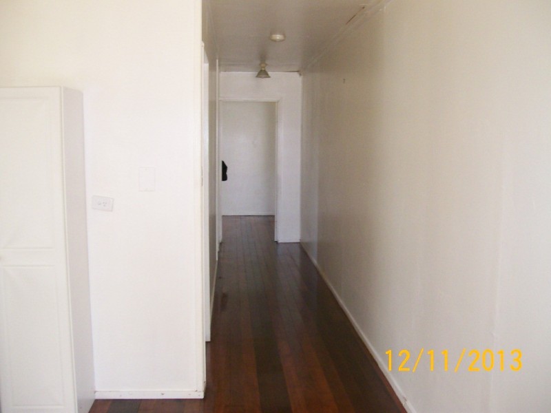 unit 1 and 2/4 Walsh Court, Monkland QLD 4570