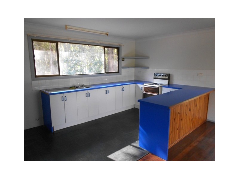 304 Tinana Rd, Goomboorian QLD 4570