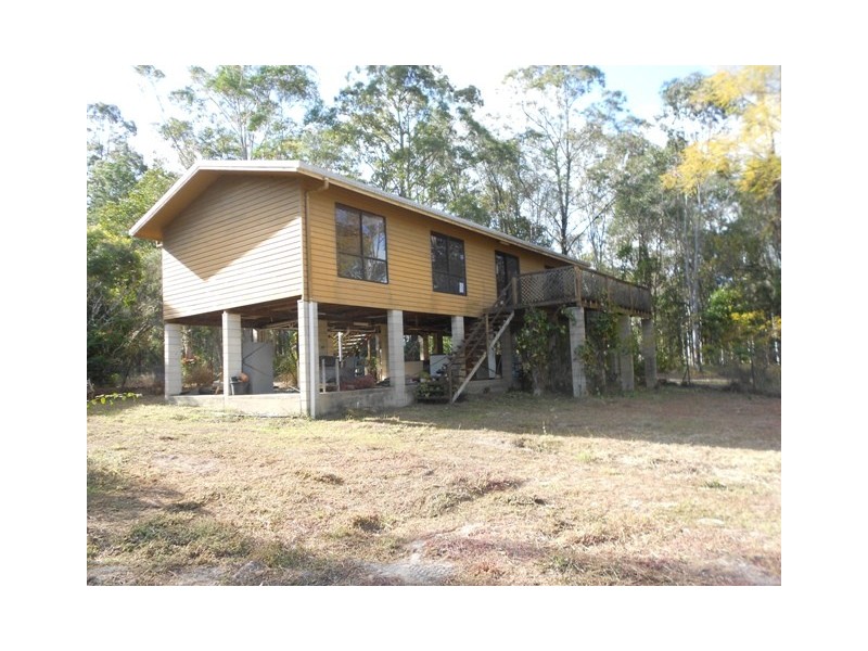 304 Tinana Rd, Goomboorian QLD 4570