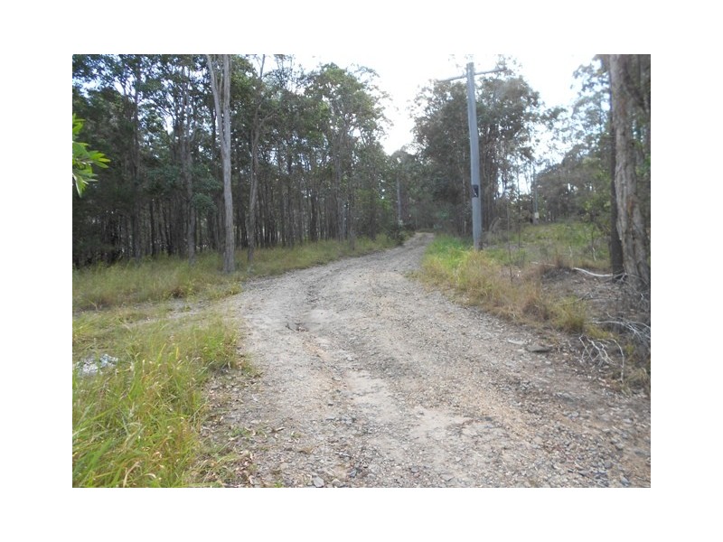 304 Tinana Rd, Goomboorian QLD 4570
