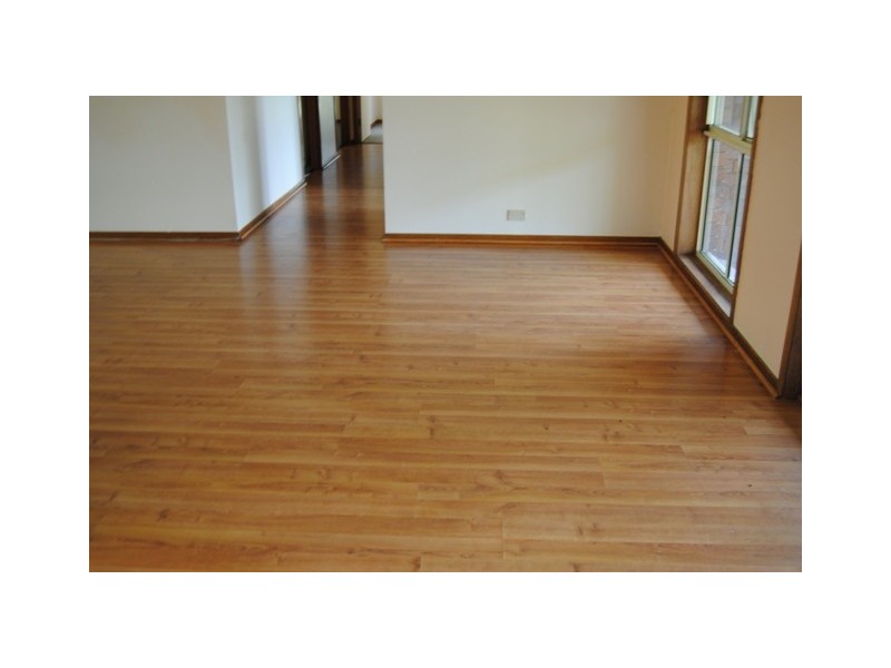 3 Dons, Araluen QLD 4570