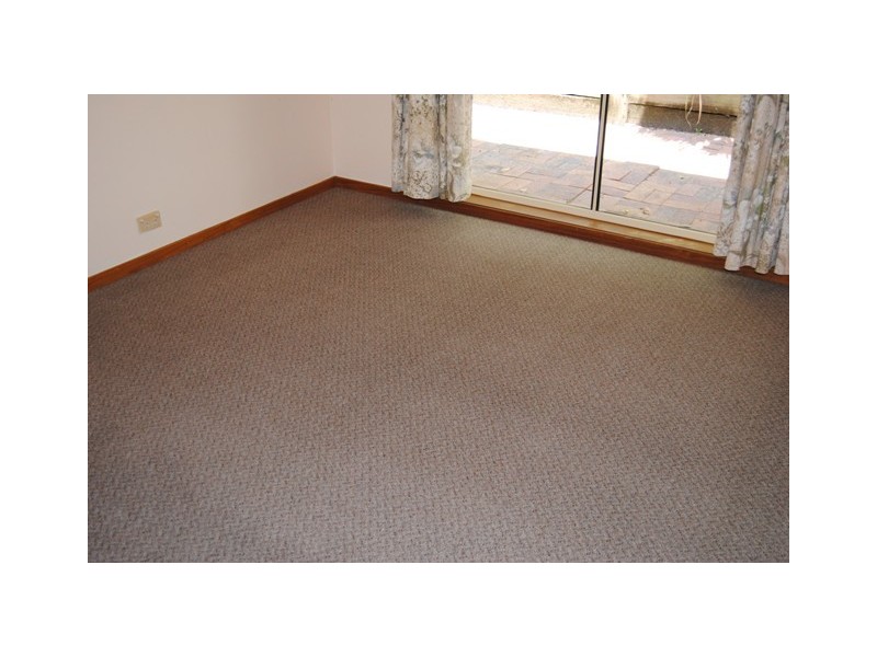 3 Dons, Araluen QLD 4570