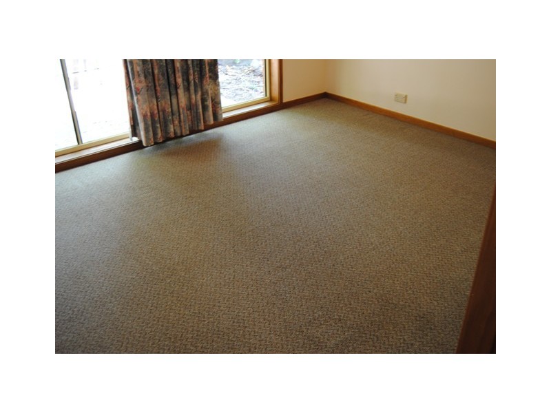 3 Dons, Araluen QLD 4570