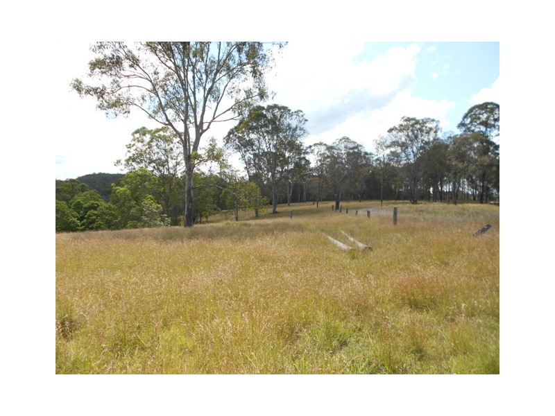 45 Parkyn Rd, Tandur QLD 4570