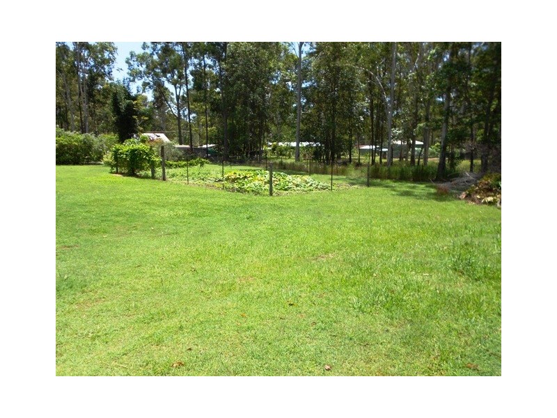 Glenwood QLD 4570
