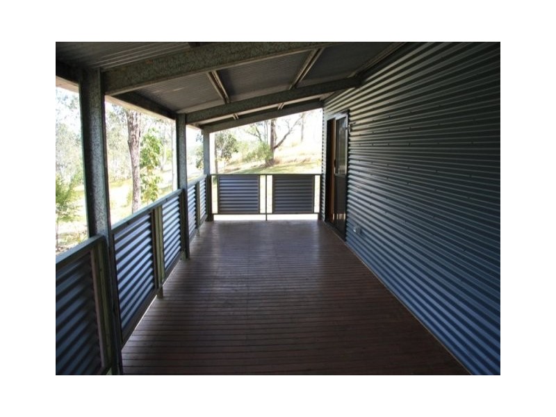 111 Sunshine Rd, Wolvi QLD 4570