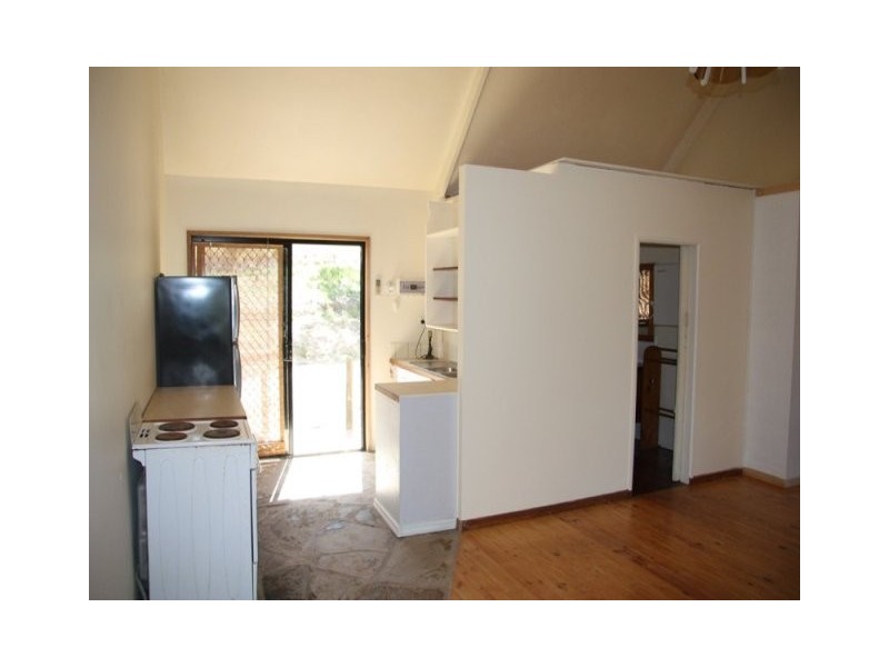 111 Sunshine Rd, Wolvi QLD 4570