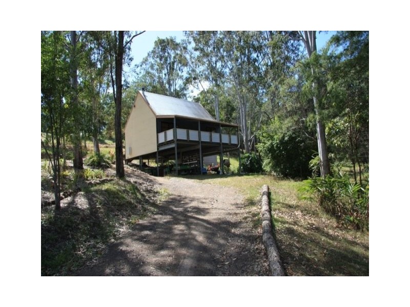 111 Sunshine Rd, Wolvi QLD 4570