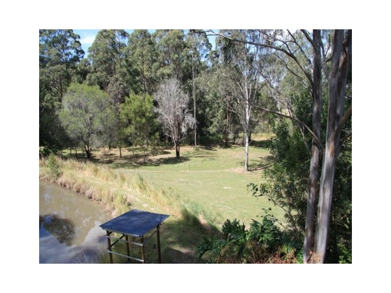 111 Sunshine Rd, Wolvi QLD 4570