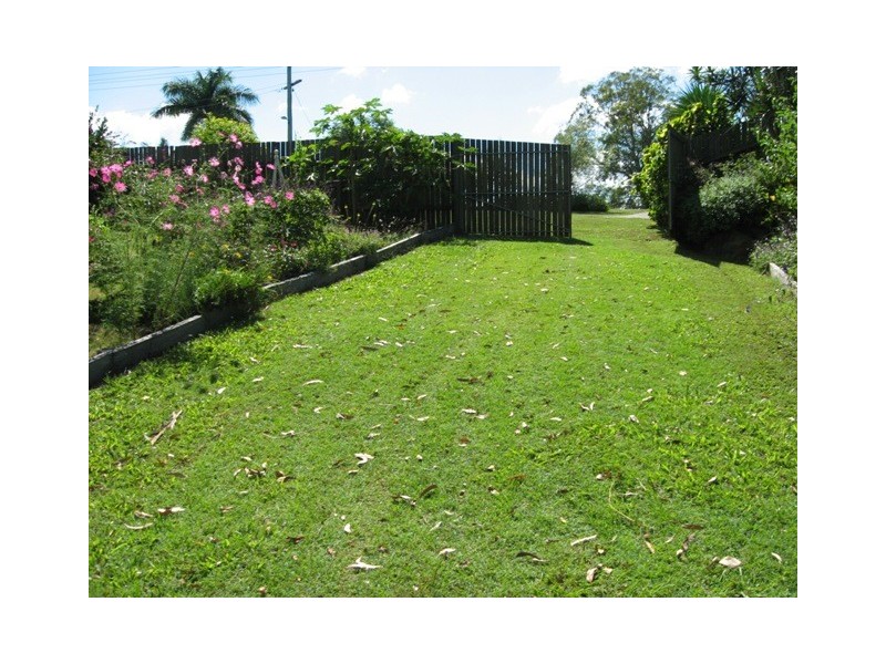 99 Groundwater Rd, Southside QLD 4570