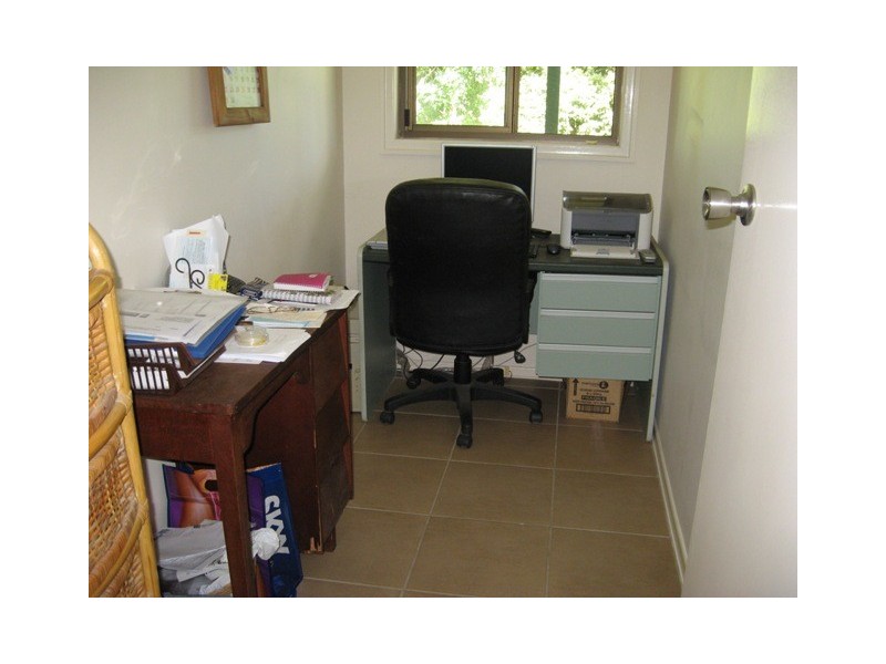 99 Groundwater Rd, Southside QLD 4570