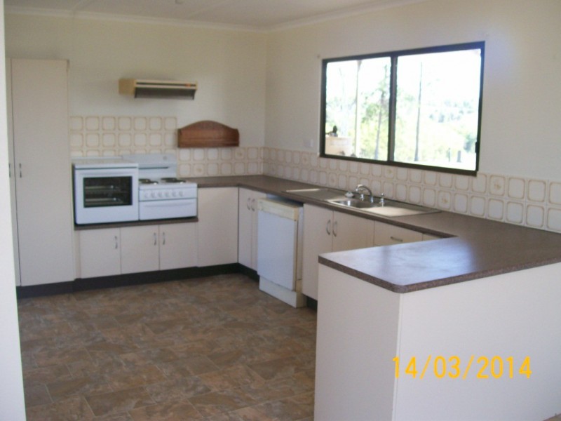 74 Tompkins Road, Veteran QLD 4570