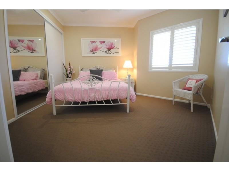 17 Azure Ave., Banks Pocket QLD 4570