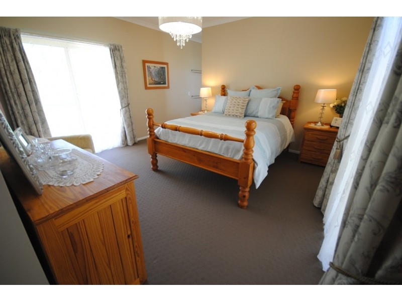 17 Azure Ave., Banks Pocket QLD 4570