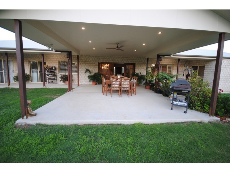 17 Azure Ave., Banks Pocket QLD 4570