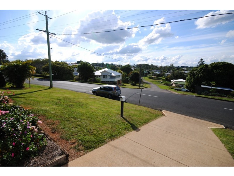 21 Crescent Rd, Gympie QLD 4570