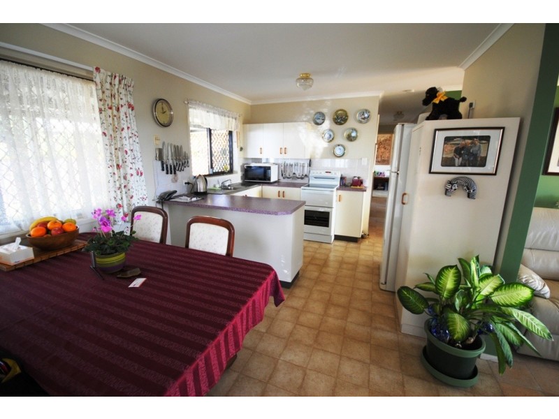 21 Crescent Rd, Gympie QLD 4570