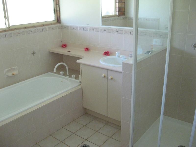 Glastonbury QLD 4570