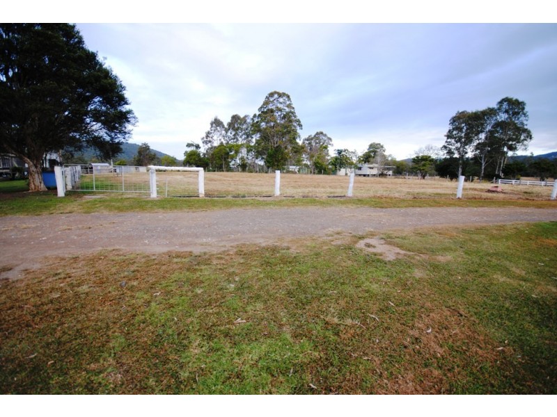 Wolvi QLD 4570