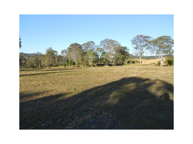 14 Gregory Rd, Traveston QLD 4570