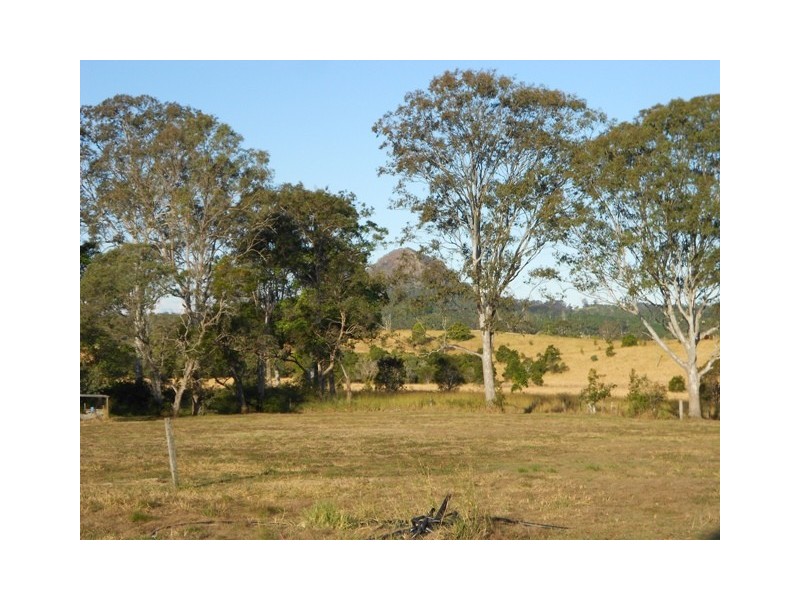 14 Gregory Rd, Traveston QLD 4570