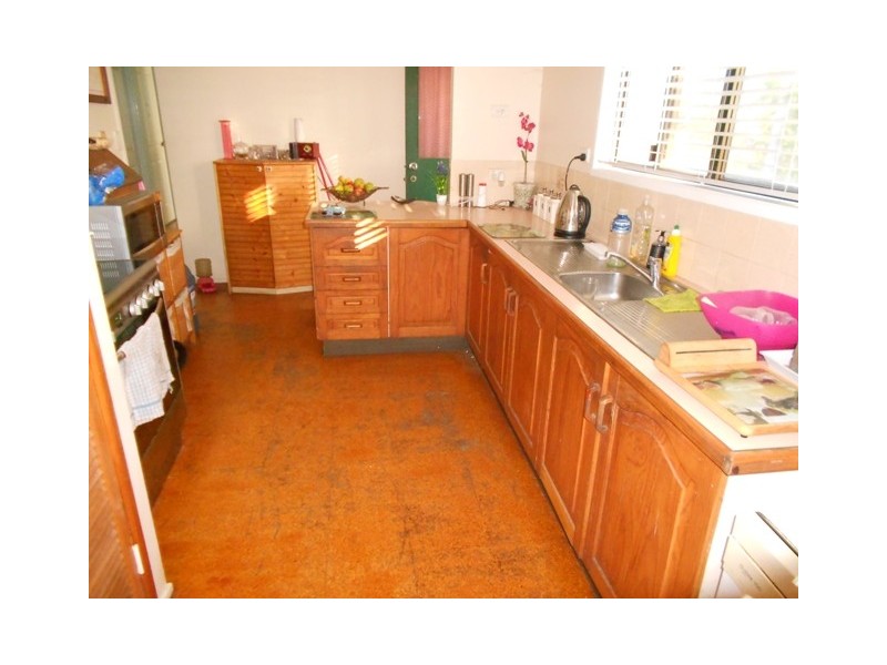 14 Gregory Rd, Traveston QLD 4570