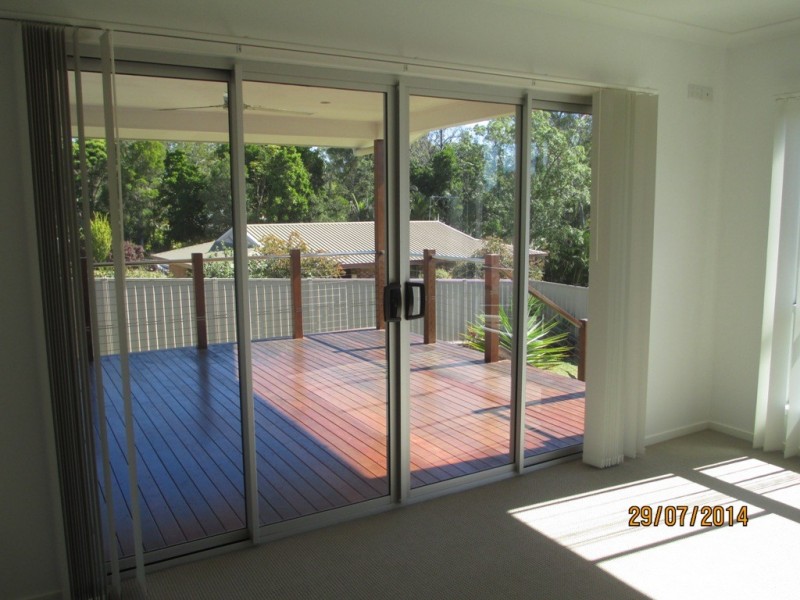 14 Suncrest Court, Southside QLD 4570