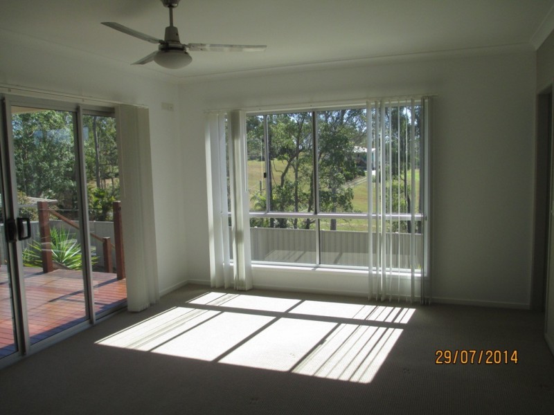 14 Suncrest Court, Southside QLD 4570
