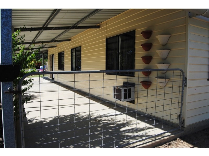 53 Jamie Av, Curra QLD 4570