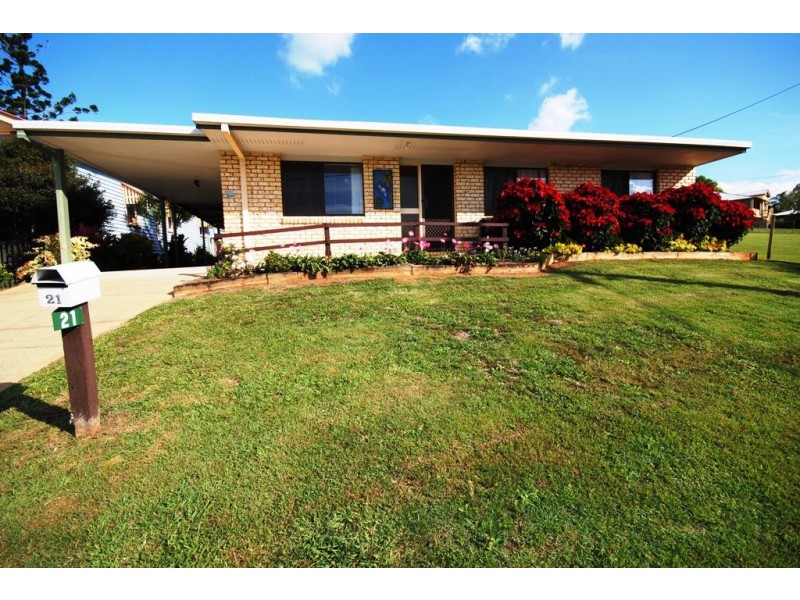 21 Crescent Rd, Gympie QLD 4570