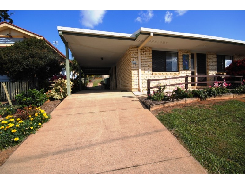 21 Crescent Rd, Gympie QLD 4570