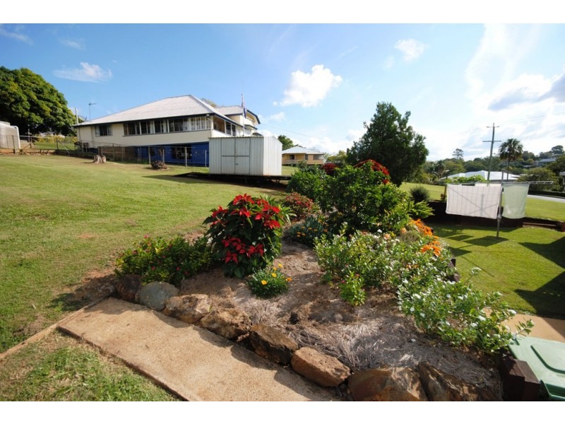 21 Crescent Rd, Gympie QLD 4570
