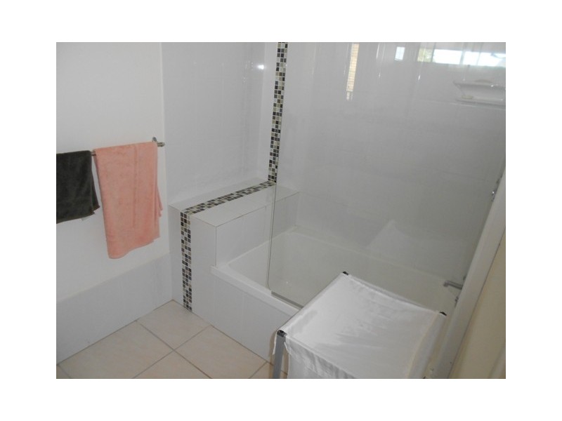 22 Highfield Rd, Chatsworth QLD 4570