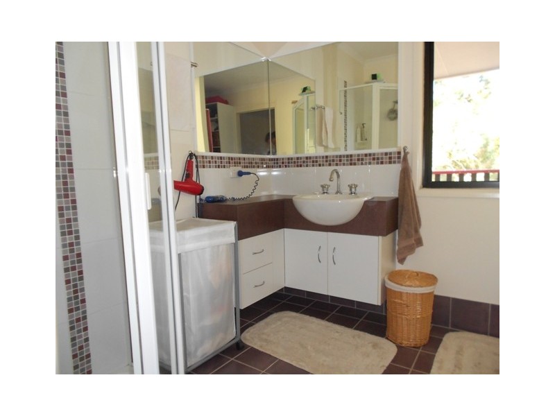 22 Highfield Rd, Chatsworth QLD 4570