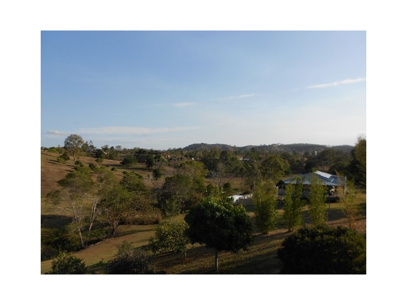 22 Highfield Rd, Chatsworth QLD 4570