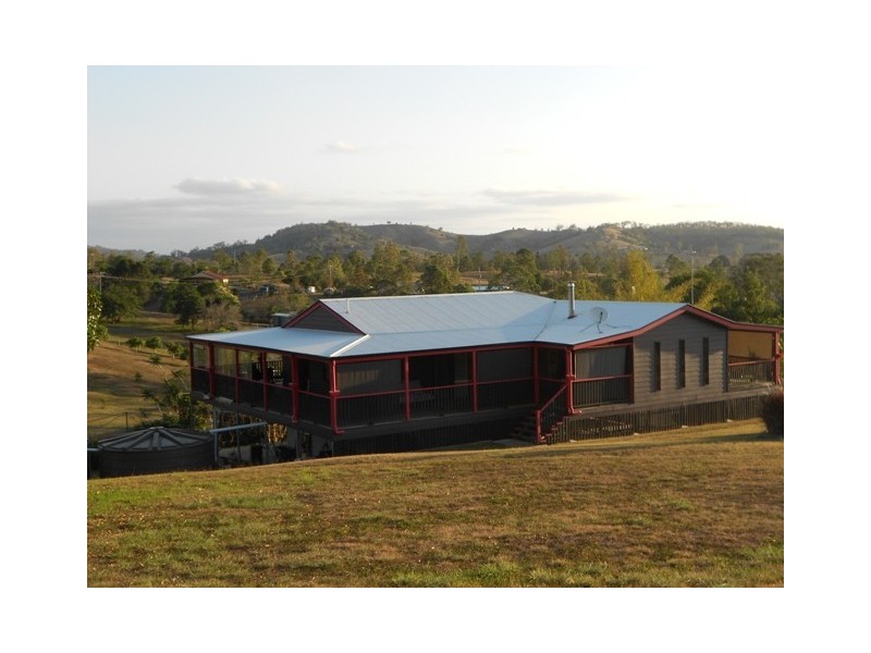 22 Highfield Rd, Chatsworth QLD 4570