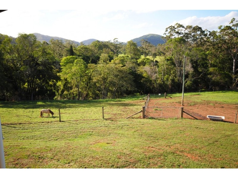 174 Wilsons Pocket, Goomboorian QLD 4570
