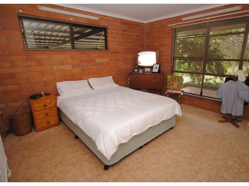 62 Window Rd, Canina QLD 4570